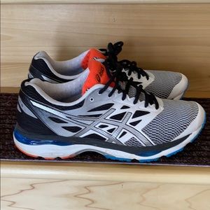 Men’s ASICS running shoe